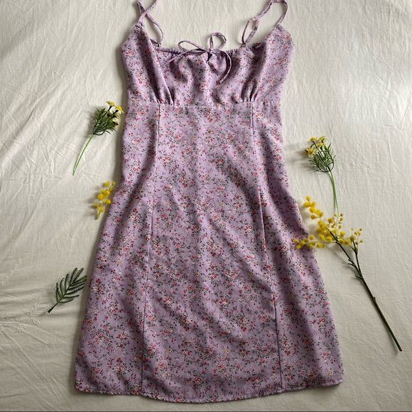 Authentic Brandy Melville Rare Jennifer Floral Dress, Women's Fashion