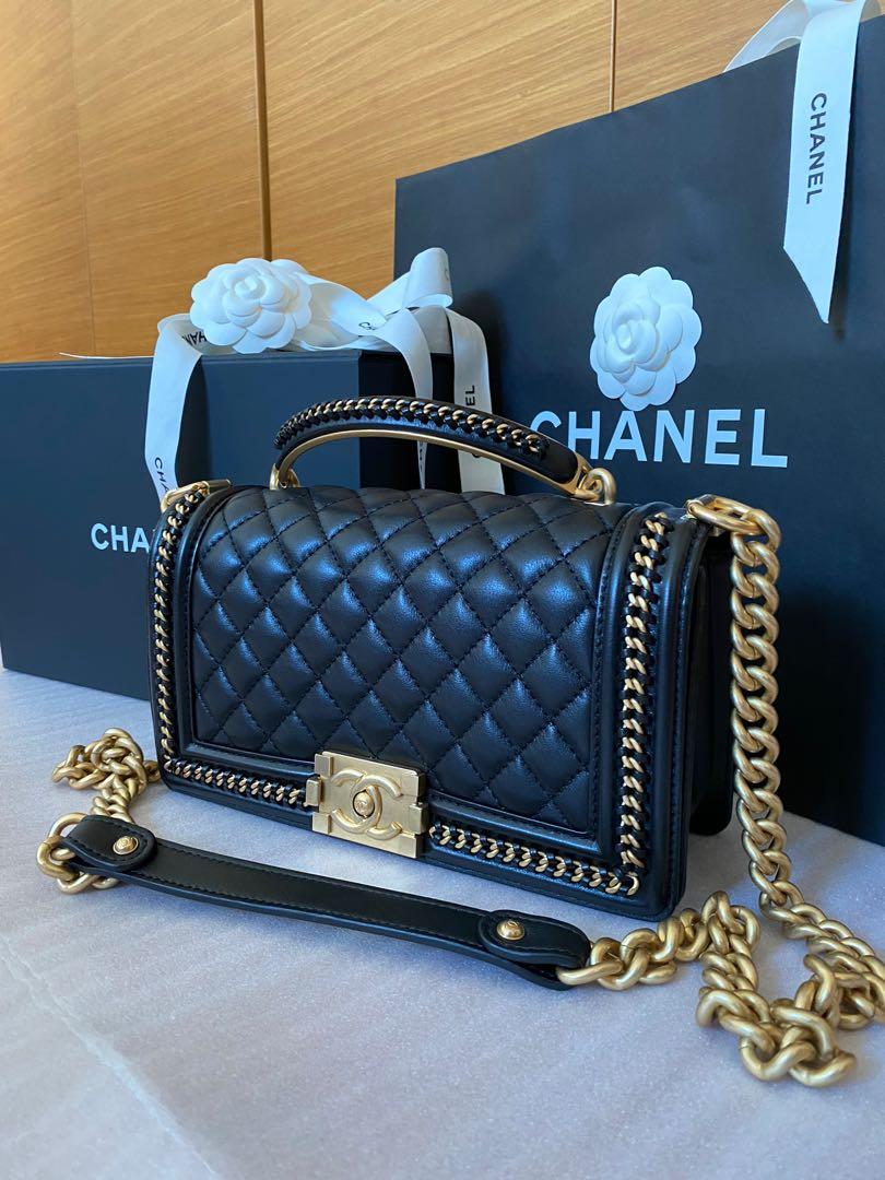 Boy chanel flap best sale bag with handle