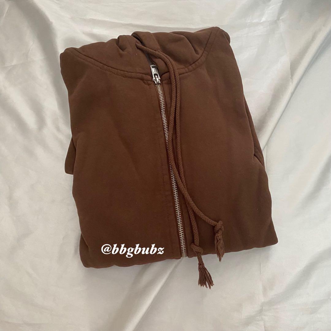 brandy melville ayla cable knit zip-up hoodie, Women's Fashion, Coats,  Jackets and Outerwear on Carousell