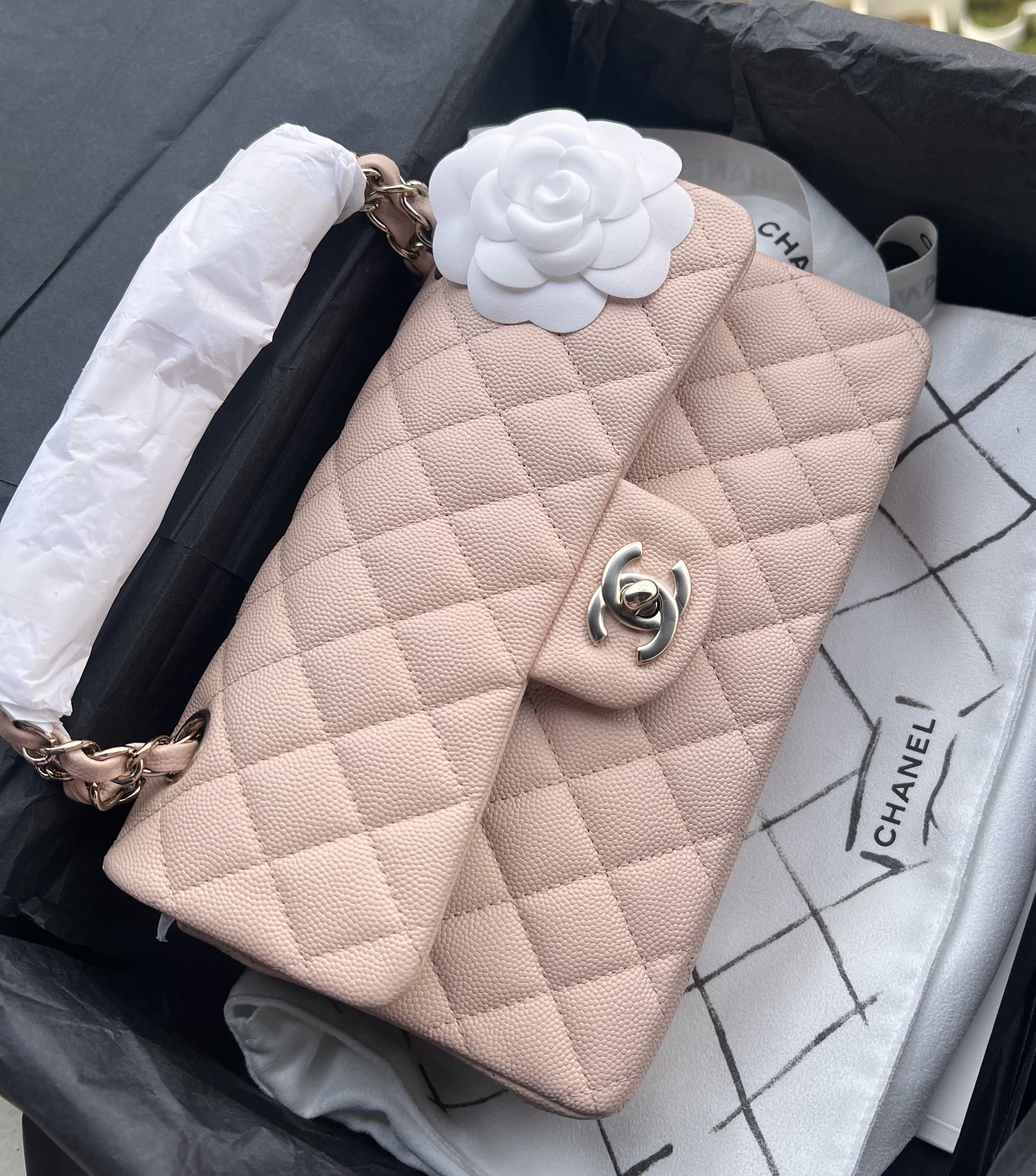 pink chanel classic flap caviar