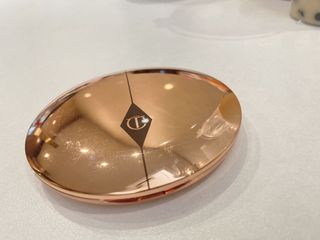 （分類：）位於 。 由 Karinahor 提交（商品編號 1152099762，圖片 1）。簡介： 。
