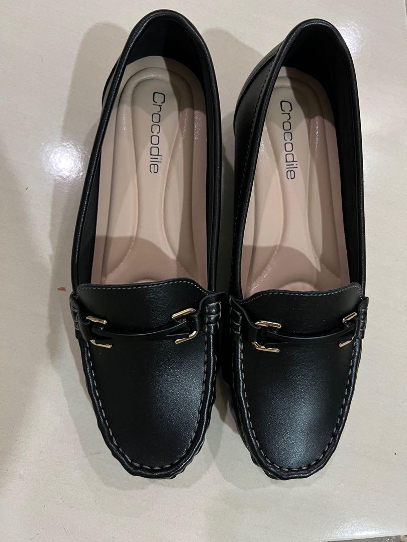 crocodile shoes Women s Fashion Footwear Loafers on Carousell