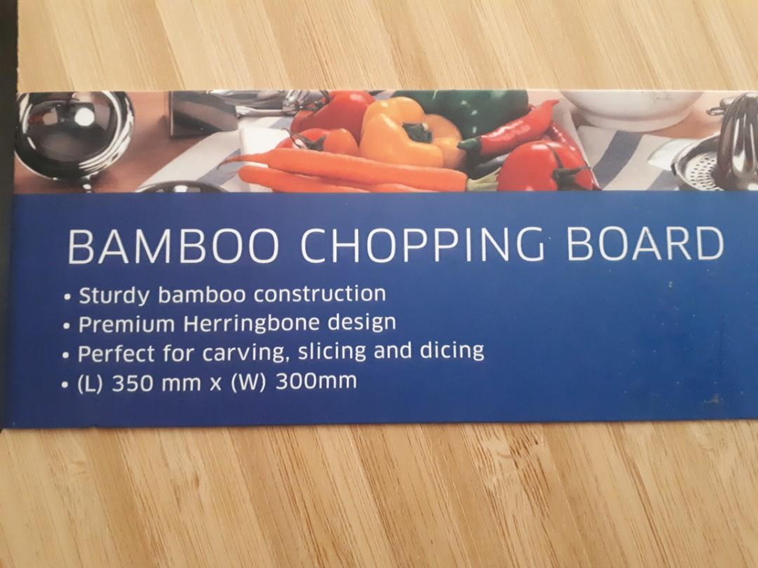AU Crofton Bamboo Chopping board, Furniture & Home Living, Kitchenware