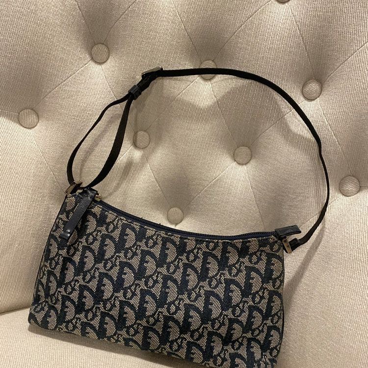 Dior oblique sales trotter bag