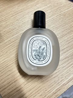 （分類：）位於 。 由 skkov 提交（商品編號 1152172582，圖片 1）。簡介： 。