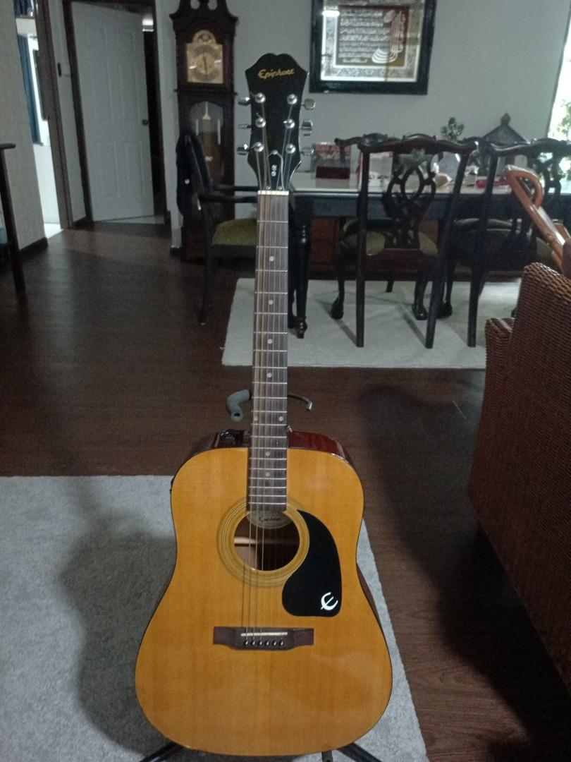 Epiphone acoustic guitar, Hobbies & Toys, Music & Media, Musical