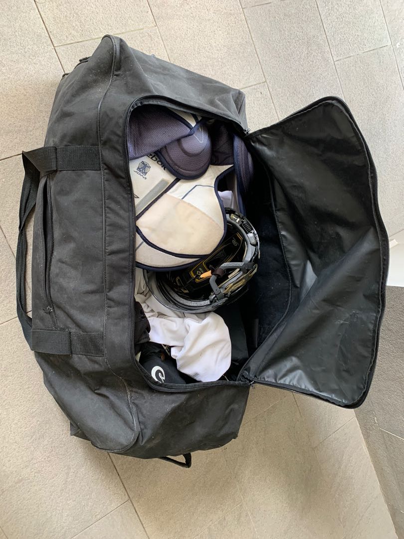 Full Set of Men’s Ice Hockey Equipment, Sports Equipment, Other Sports