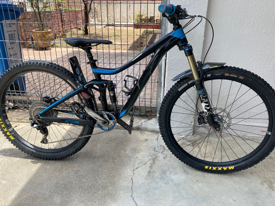 Giant trance 2 2015 27.5 full suspension mountain bike Sports