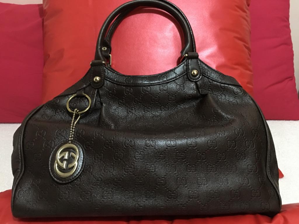 Gucci Sukey handbag (large) (Category: Luxury Bags & Wallets) located in Puerto Princesa. Submitted by Megz2303-56298 (Listing ID 1152127191, Image 1). Description: decluttering closet color: dark brown vintage gucci sukey handbag tote bag genuine leather .