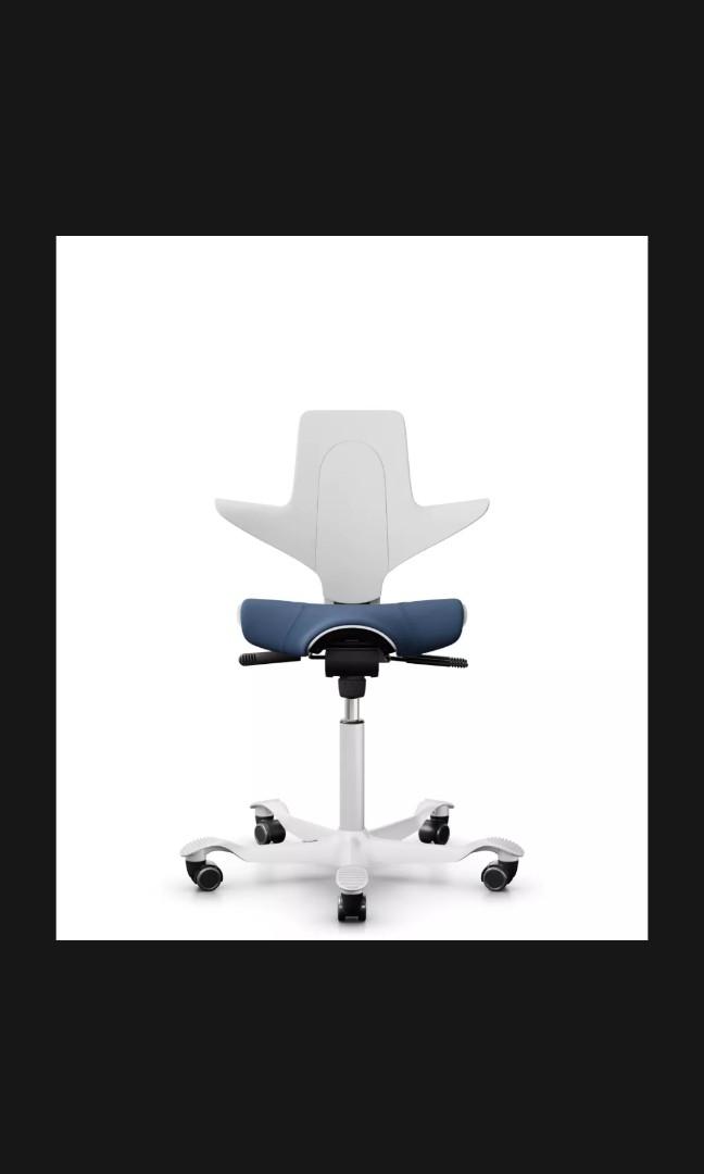 Hag Capisco Puls 8020 Flokk Ergonomic Chair [10-Year Warranty