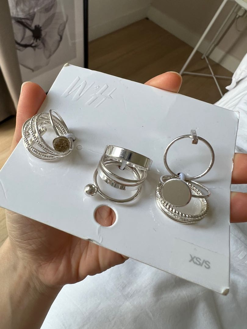 Rings h and m outlet