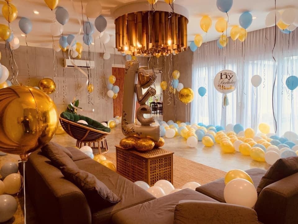Hotel room birthday decorations setup, Hobbies & Toys, Stationery