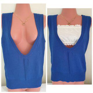 Knitted top blue color