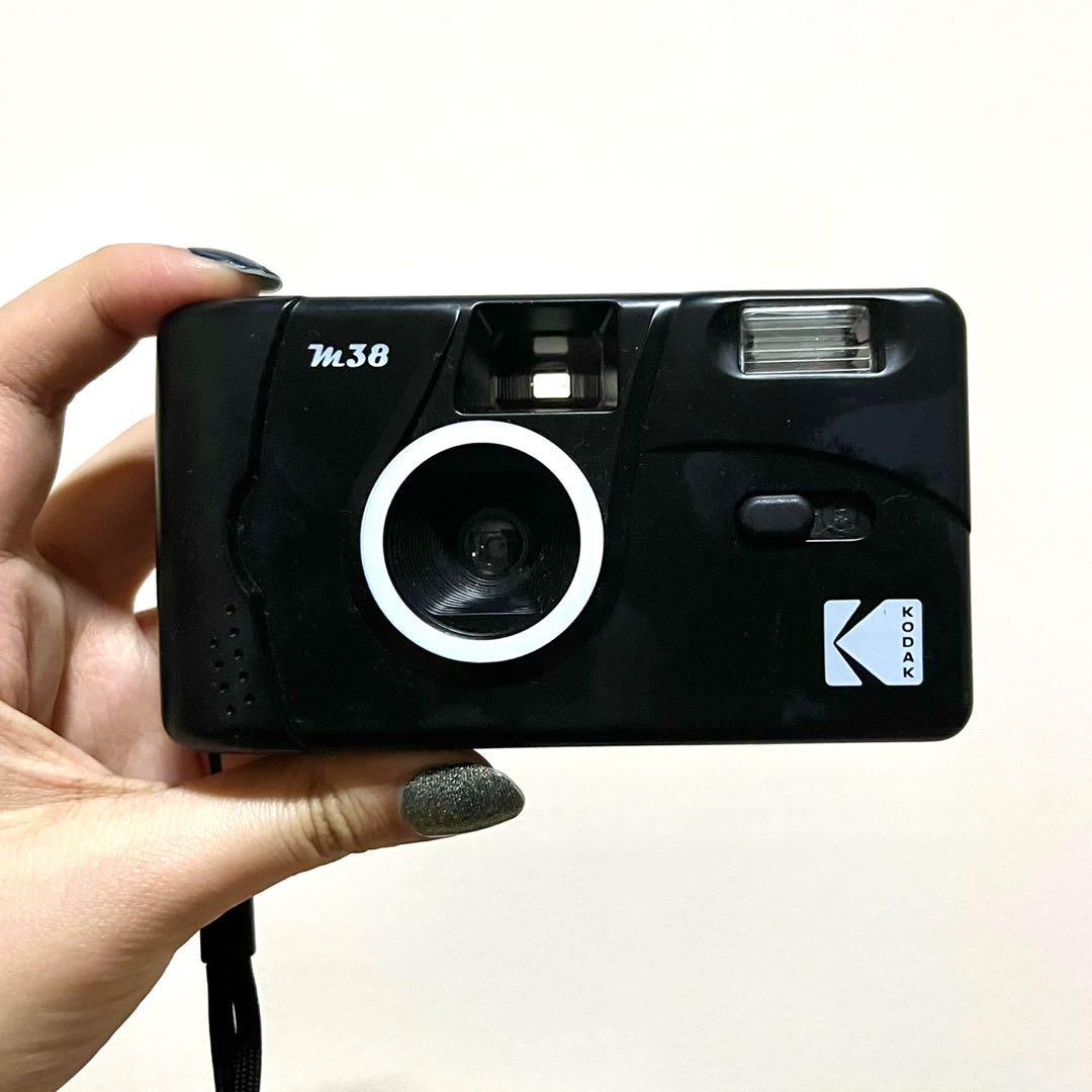 Kodak M38 Film Camera in Black, Photography, Cameras on Carousell
