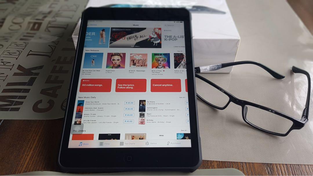 LCD for iPad Mini 2 Authentic (Category: iPad) located in Cavite. Submitted by jmy826 (Listing ID 1152033910, Image 1). Description: LCD for iPad Mini 2 For SALE! (LCD only) LCD is in Pristine Condition This is an original piece that came from unit. 💯Legit Not OEM. I do lcd installment upon arrangement to our convenience. Imus, Las Piñas, Bacoor, Dasma, Tagaytay, Laguna, Noveleta, GenTri, Parañaque, Manila, Quezon City .. Open Shipp via Lalamove
