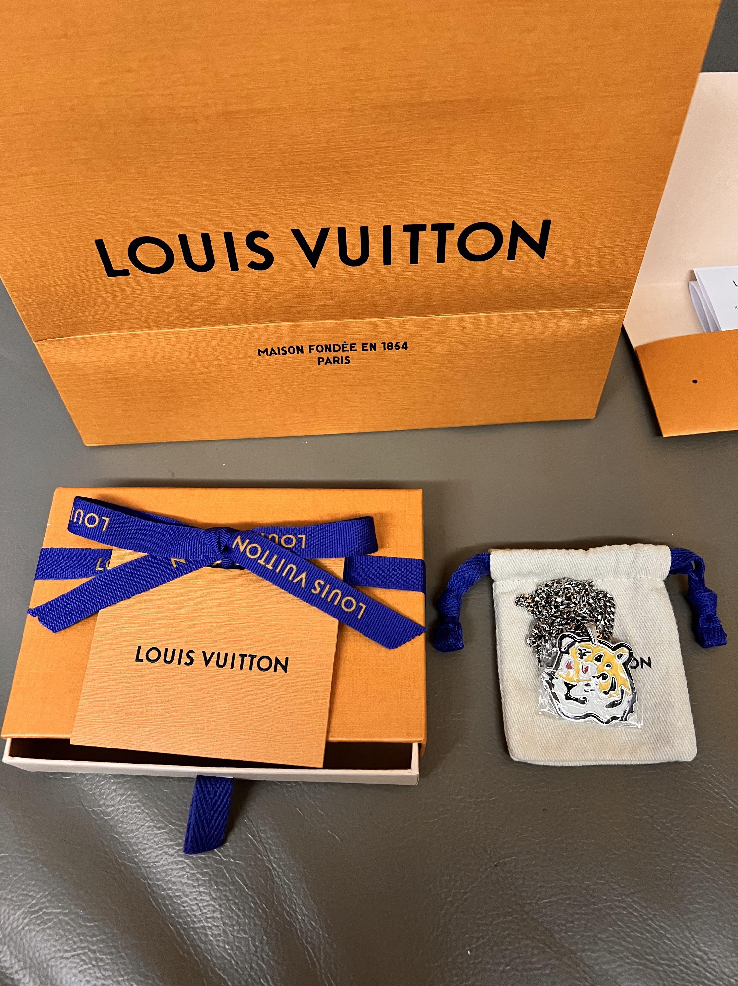 Shop Louis Vuitton My Lv Tiger Necklace (M00595) by CITYMONOSHOP