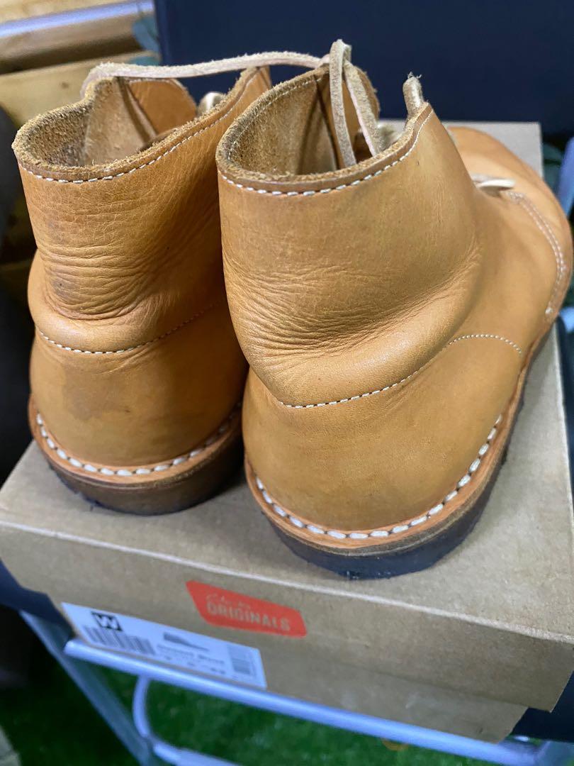 Clarks natural store tan leather