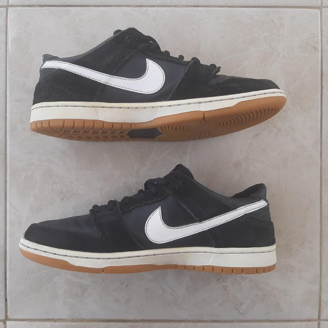 NIKE SB DUNK LOW BLACK WHITE GUM 