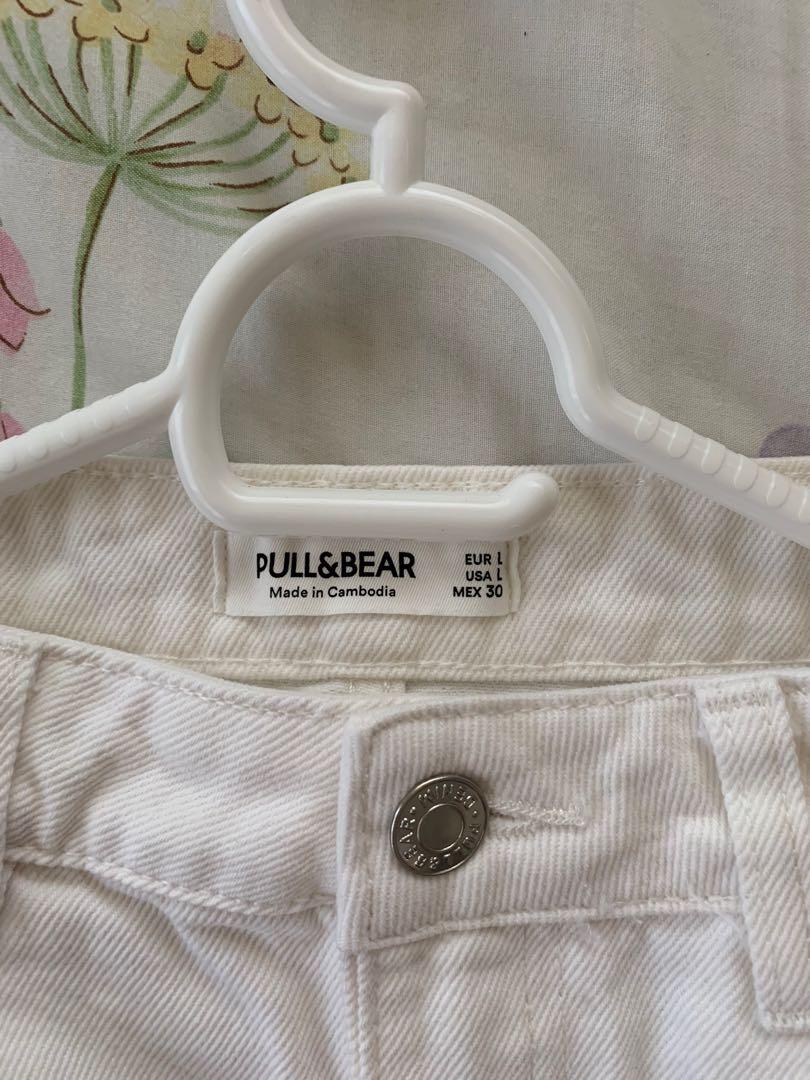 Pull & Bear White Skirt, Women's Fashion, Bottoms, Skirts on Carousell