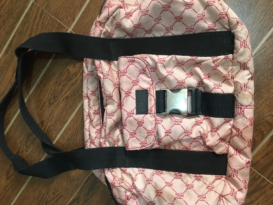 Ralph Lauren Nylon Tote Bag (Category: Shoulder Bags) located in Iligan City. Submitted by aikia415 (Listing ID 1152183453, Image 2). Description: Original RL bag US bought. Tagal na di nagagamit peor still in good condition signs of usage lang po issue need lang kontii washing kase tagal na Nkatago Rfs: decluttering .