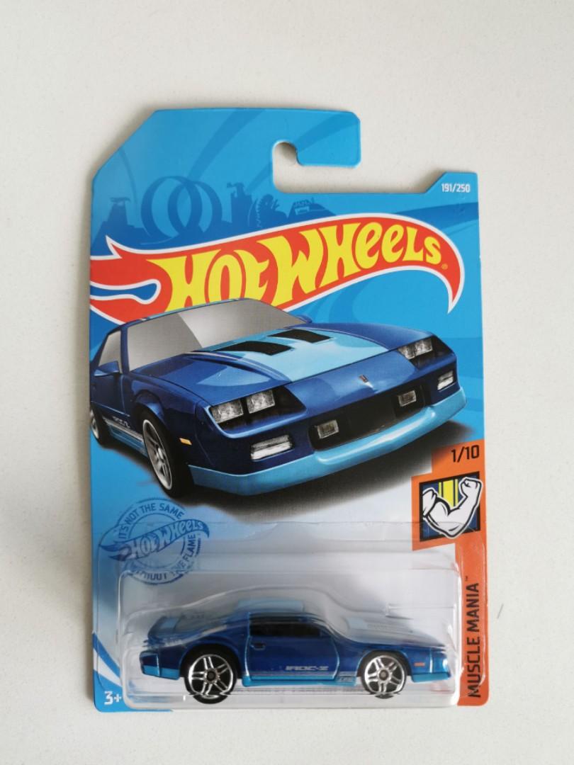 Hot Wheels '85 Chevrolet Camaro IROC-Z Muscle Mania 1/10 (191/250) – 2021 Short Card Sammlerauto