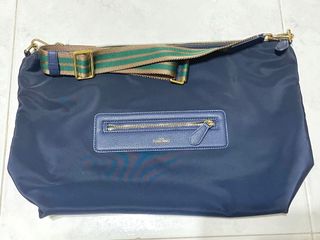 (Category: ) located in . Submitted by chicxcloset (Listing ID 1151859981, Image 1). Description: .