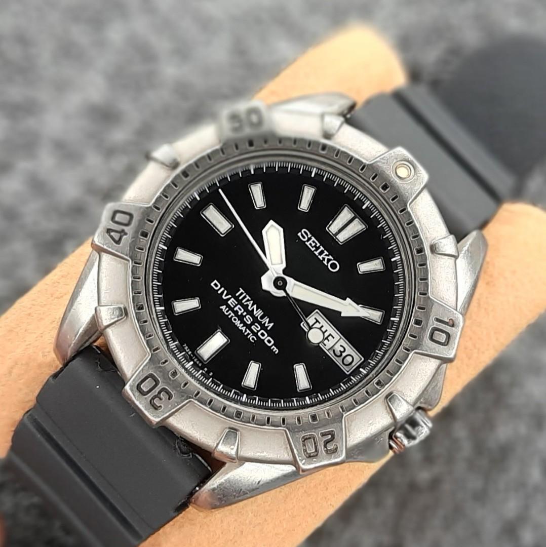 Seiko 7S26-0150 Diver's 200 Meters Titanium Automatic Watch, Men's Fashion,  Watches & Accessories, Watches on Carousell