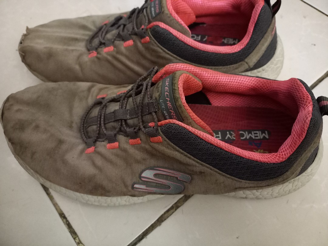 Skechers sale, Fesyen Wanita, Sepatu di 