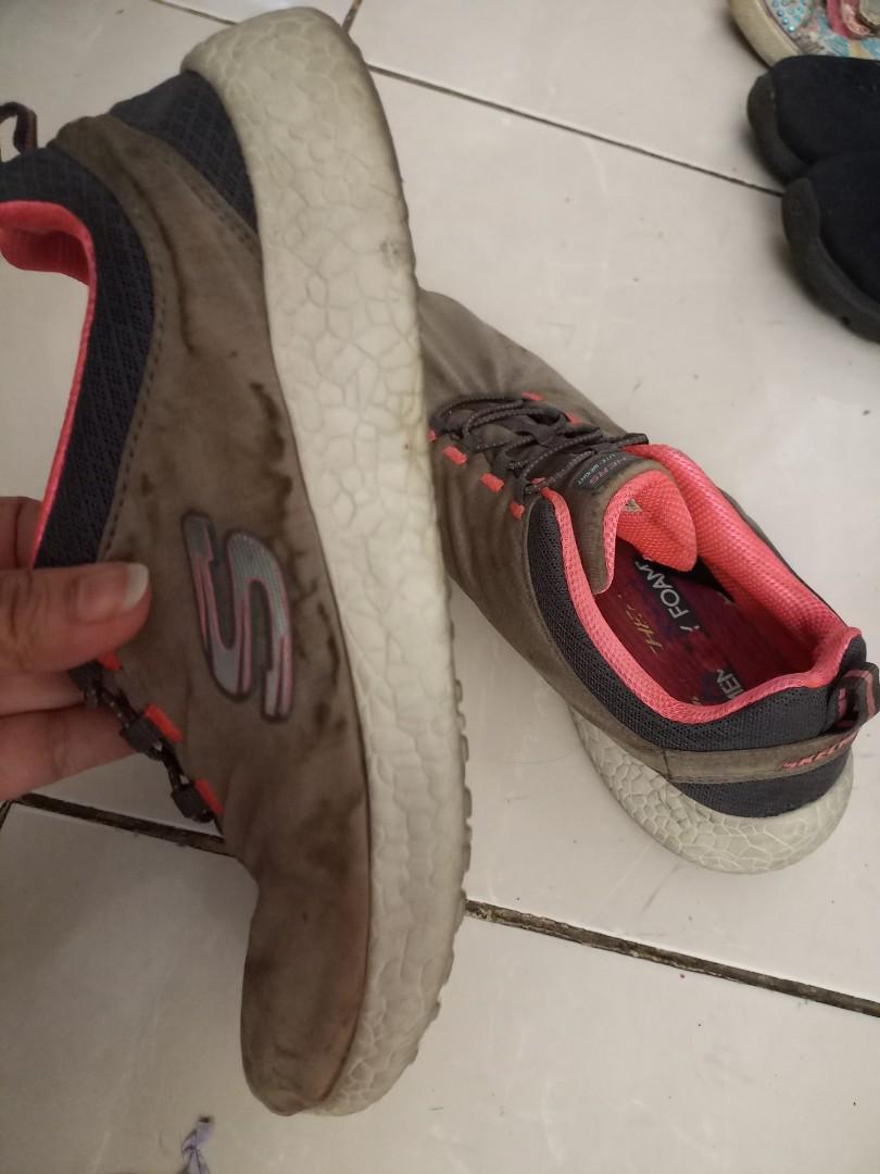 Skechers sale, Fesyen Wanita, Sepatu di 