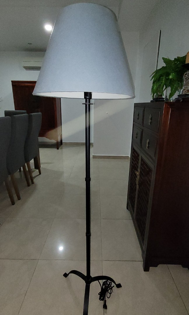 table stand for lamp