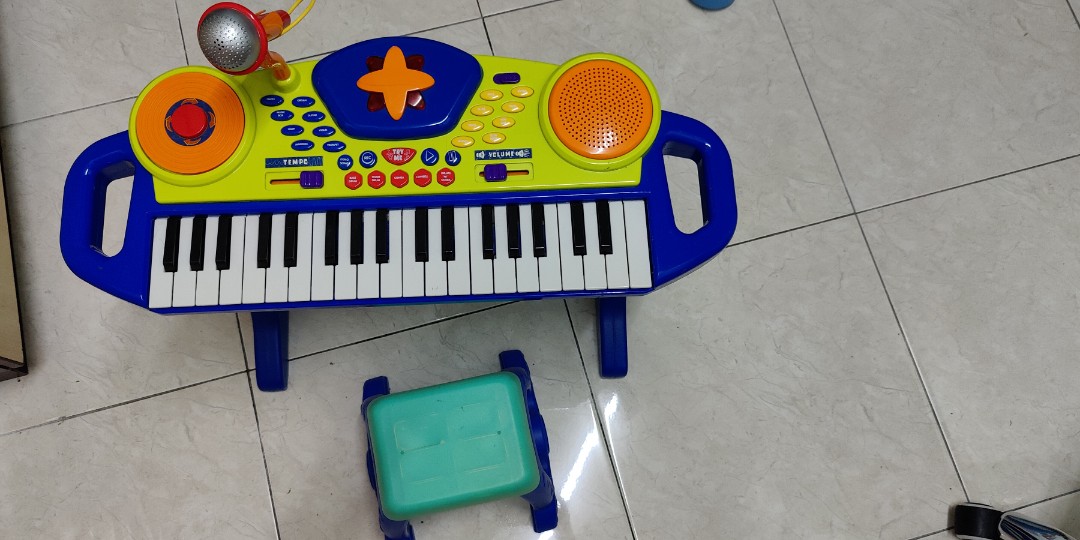 Toys r us keyboard top piano