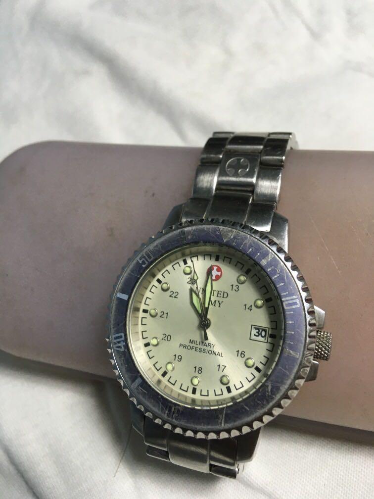 United shop army watch