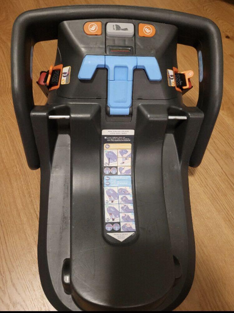 Uppababy Mesa Baby car seat and base and net, Babies & Kids, Going Out