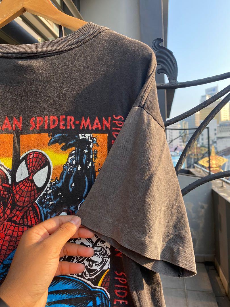 Vintage 1993 Spiderman Marvel Comics, Men's Fashion, Tops  Sets, Tshirts   Polo Shirts on Carousell