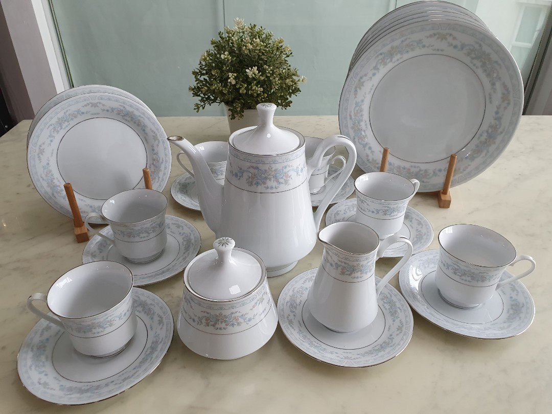 Vintage Floral Crown Ming Fine China Full Tea Set & Dinner Plates w