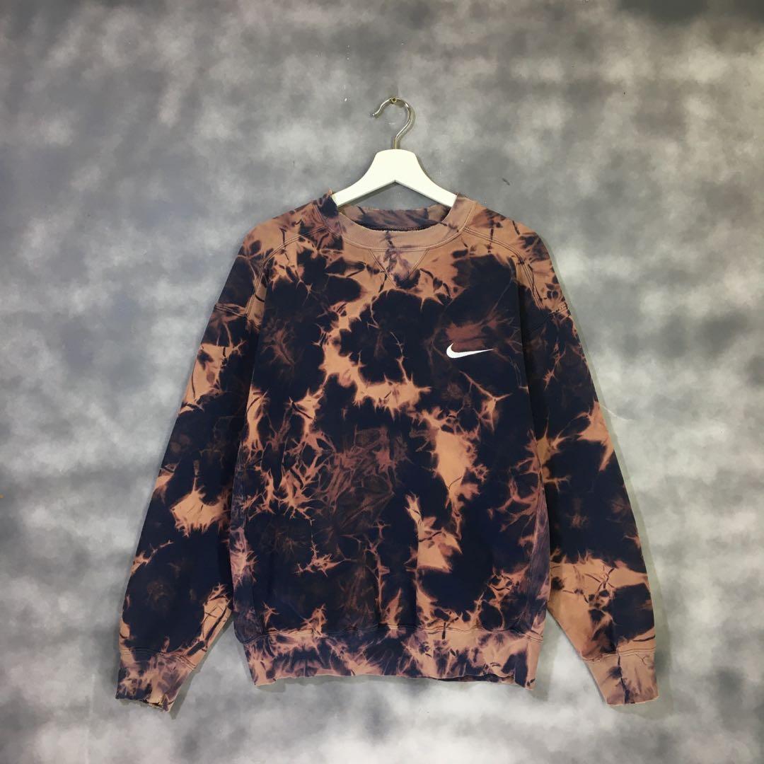 Nike acid wash sweatshirt 2025