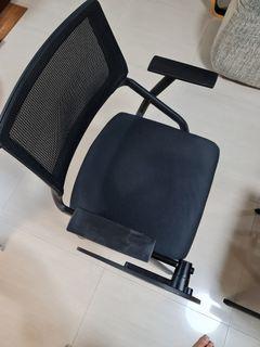 2x Taobao Foldable chairs