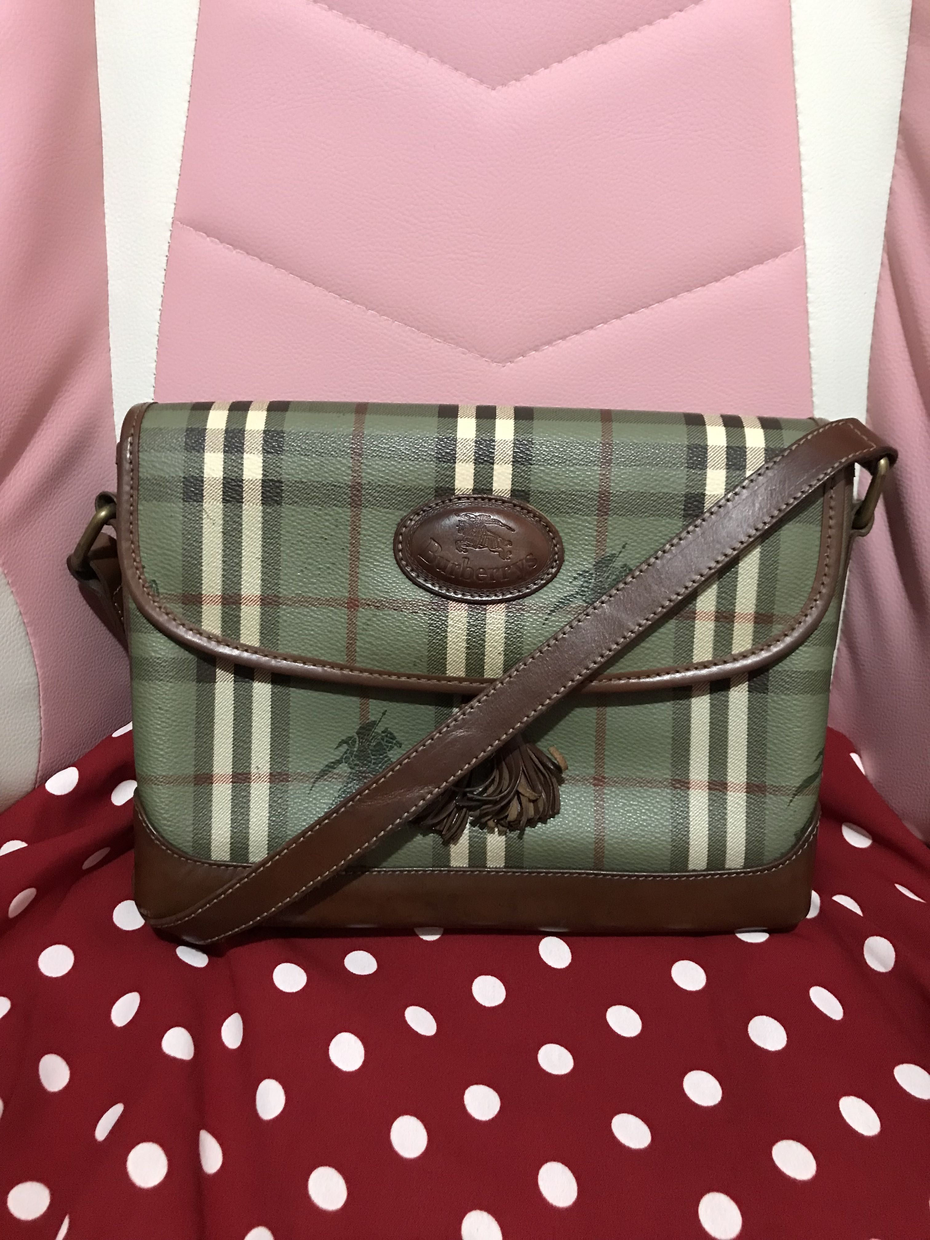 Burberry purses green sale