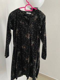 (Category: ) located in . Submitted by lunaa.preloved (Listing ID 1152212768, Image 1). Description: .