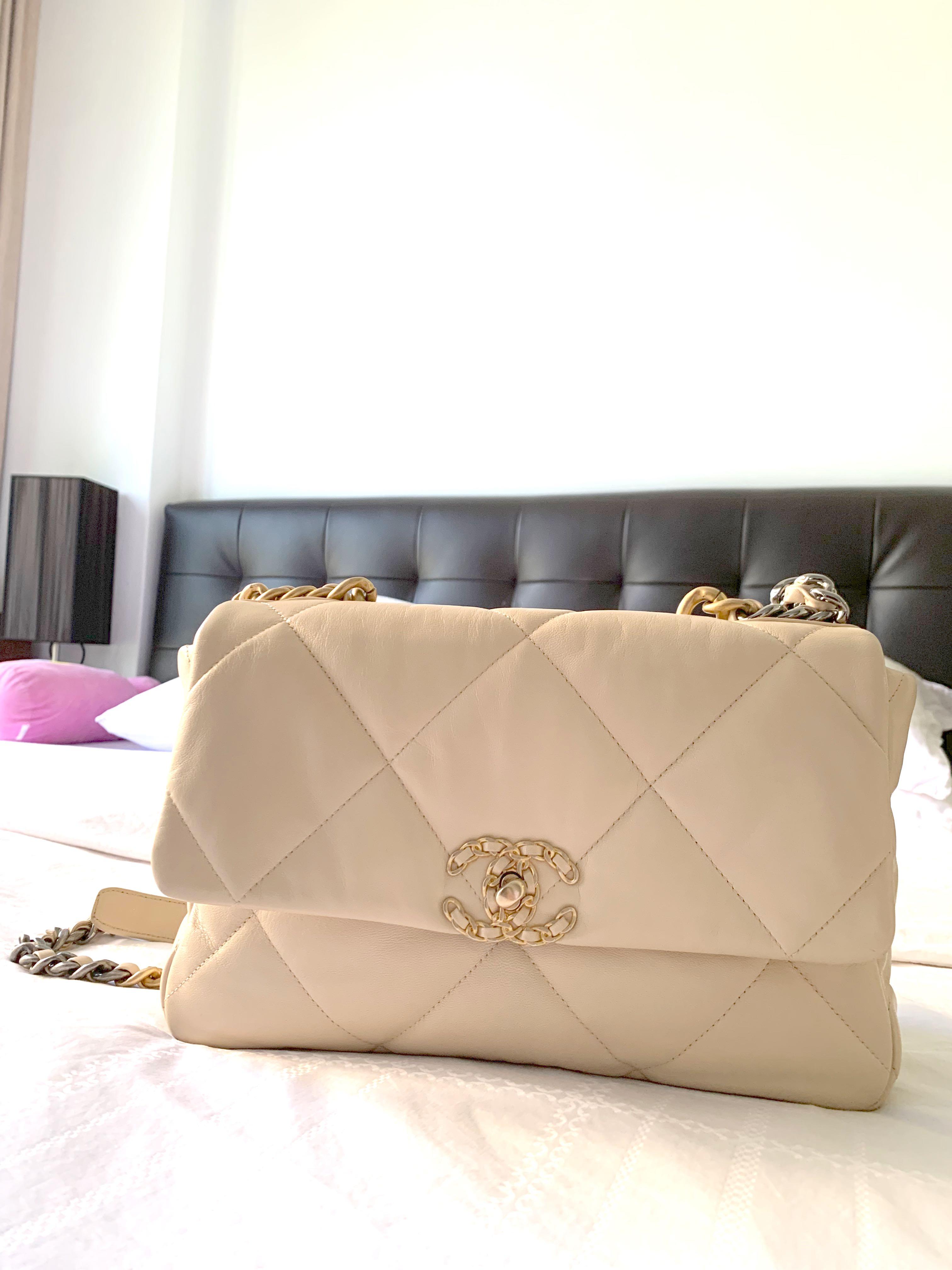 Beautiful classic Chanel 19 bag (light beige)  sale!, Women's  Fashion, Bags & Wallets, Shoulder Bags on Carousell
