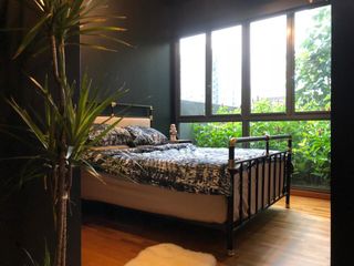 (Category: ) located in . Submitted by decluttering_haus (Listing ID 1152331090, Image 1). Description: .