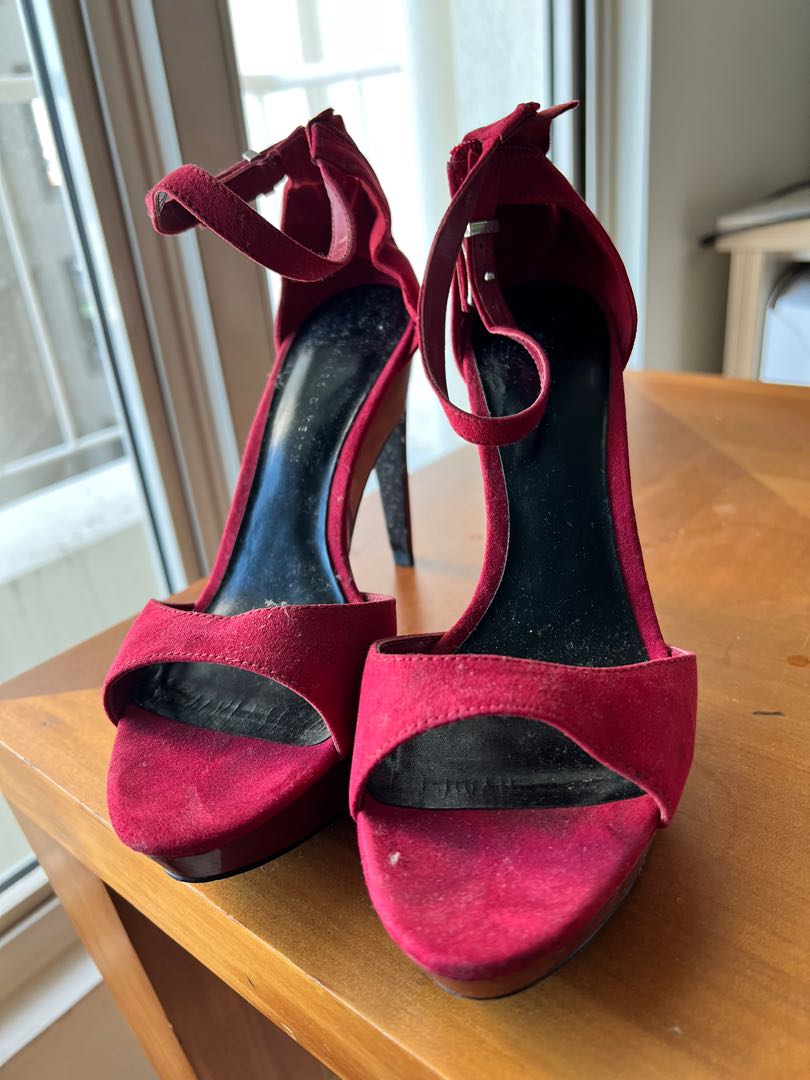 Charles and discount keith red heels