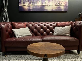 (Category: ) located in . Submitted by decluttering_haus (Listing ID 1152322855, Image 1). Description: .
