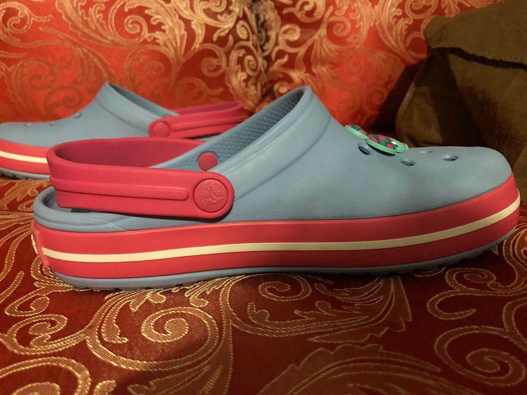 Crocs chambray blue paradise pink on sale