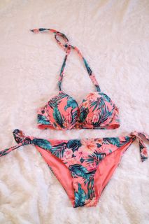 (Category: ) located in . Submitted by c.borahae (Listing ID 1152321798, Image 1). Description: .