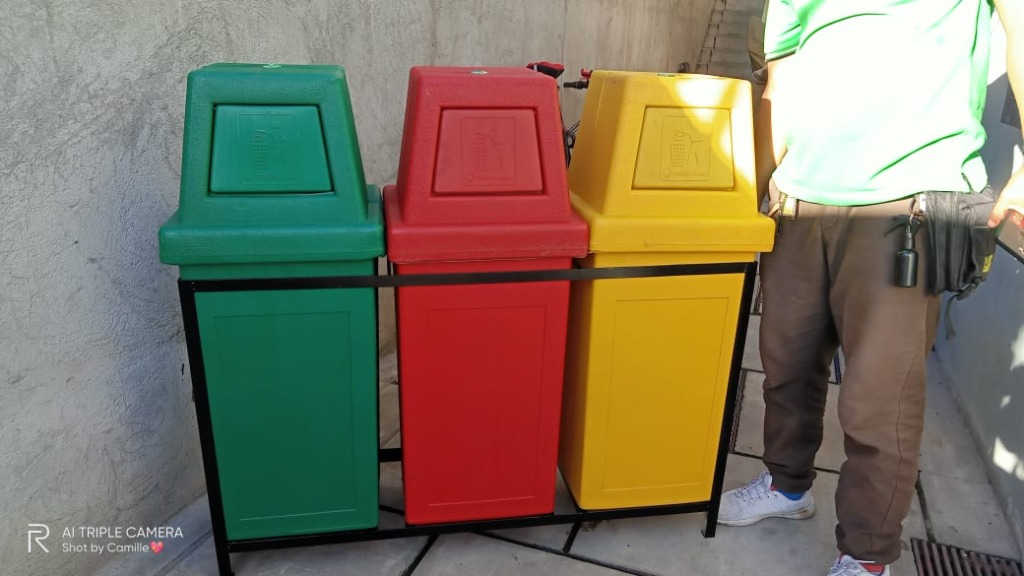 HOODED TRASH BIN, Furniture & Home Living, Cleaning & Homecare Supplies