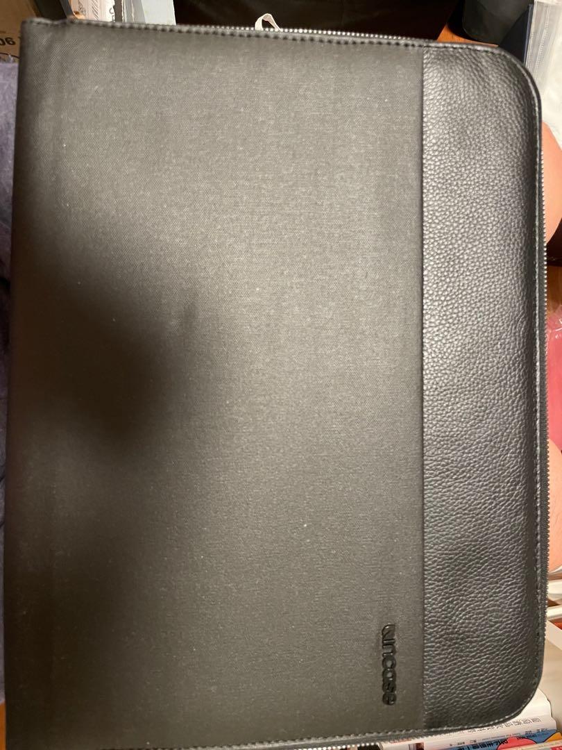 Incase 13 inch laptop case, Computers & Tech, Parts & Accessories