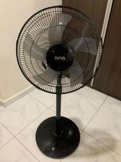 IONA 16” Standing Fan