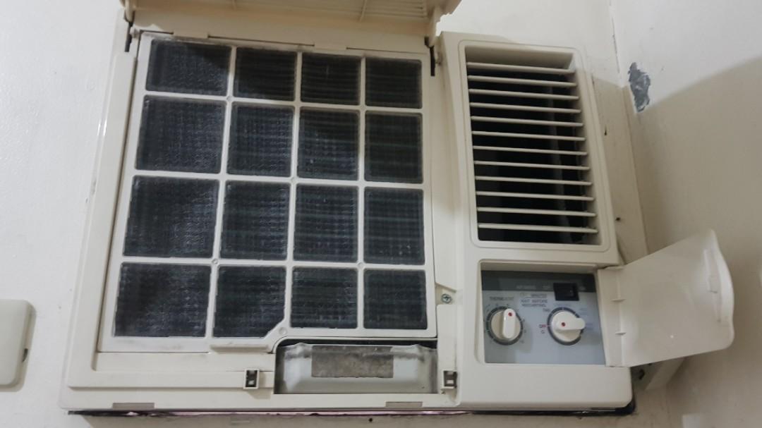 RUSH KOLIN window type Aircon .75hp Very cold. non inverter. (Category: Air Conditioning and Heating) located in Manila. Submitted by samzzes (Listing ID 1152252932, Image 2). Description: rushh lipat bahay sale. KOLIN window type Aircon .75hp Very cold. non inverter. need cleaning.