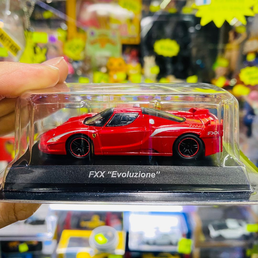 京商 1/64 カルワザオンライン限定 フェラーリ FXX Evoluzione 京商 1/64 カルワザオンライン限定 フェラーリ FXX Evoluzione